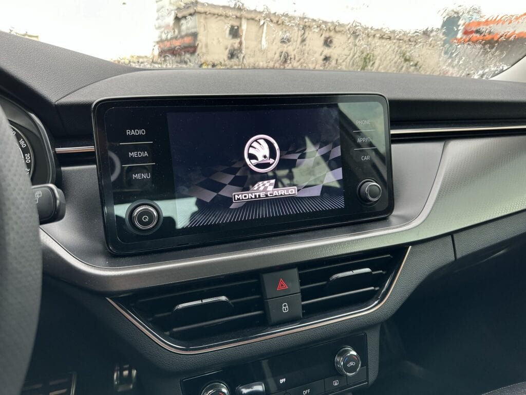 skoda scala gizli özellik monte carlo tema